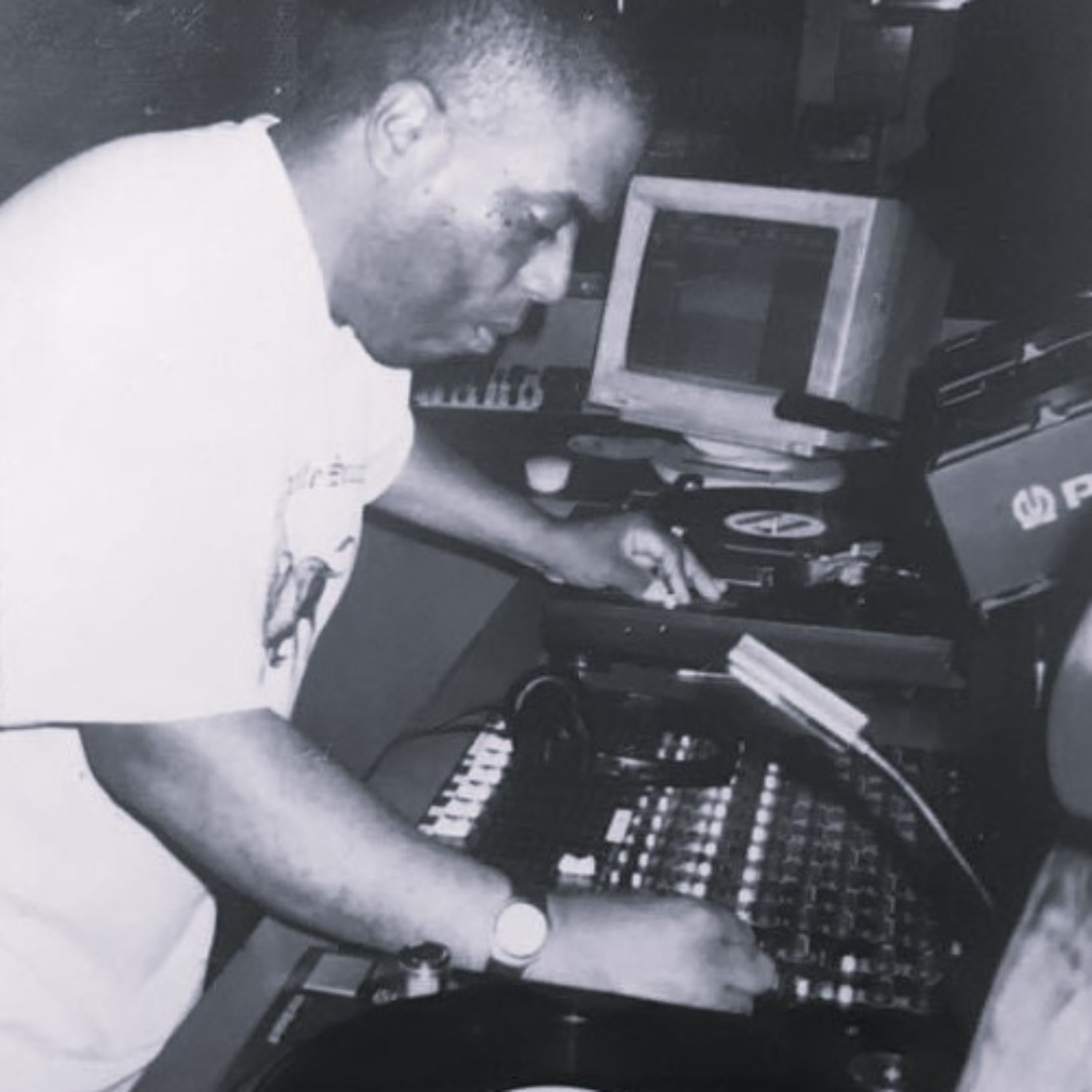 Tony Vaughn Live on 107.5 FM WBLS Thunderstorm, NYC 1-22-94' (Manny'z Tapez) episode artwork