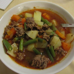 Jauhelihasoppa (minced meat soup)