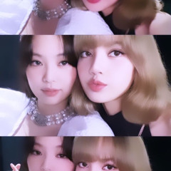 يصاحبه فروحي وفقلبي (: