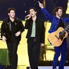 LIVE jealous - jonas brothers
