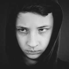 Who're you, Man | Outer Singer