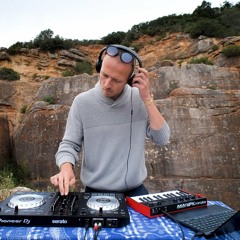 Dark Techno Mix In Arrábida, Portugal | Gui Perdrix for Club Nature