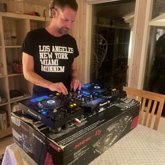 Summerhus mix 2 - DJ HARDMAN - 15/8-24