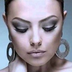 Demir Attım Yalnızlığa