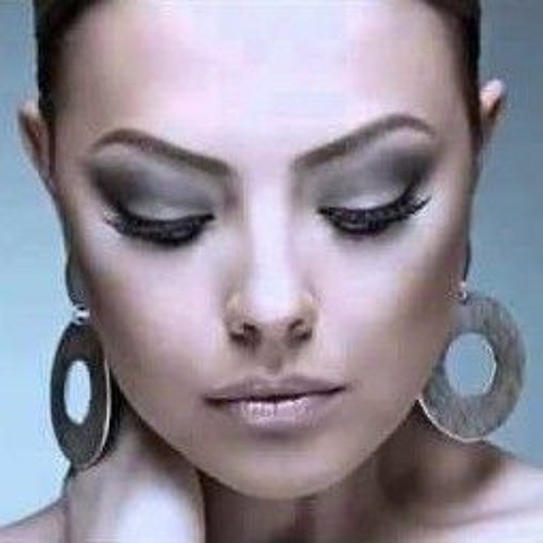 Demir Attım Yalnızlığa