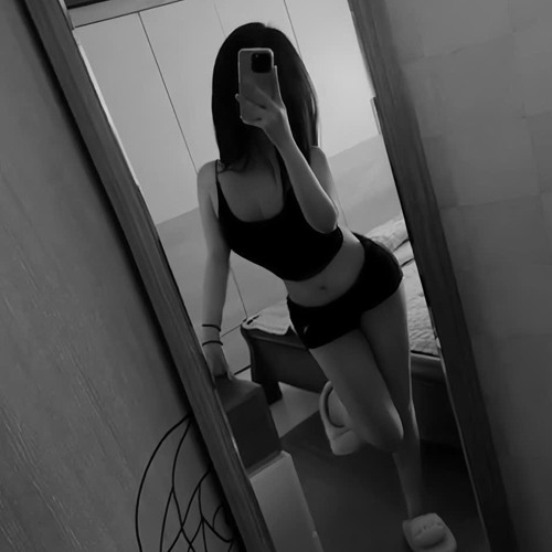 Uyên Hát Ai Nghe - Uyen Kitty