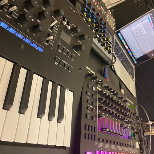 DREAMS//LIVESET TR8S vs MINILOGUEXD