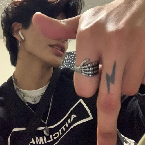 𝒃𝒍𝒐𝒐𝒅 𝒑𝒐𝒑 [𝒄𝒐𝒍𝒍𝒂𝒃 𝒂𝒖𝒅𝒊𝒐]