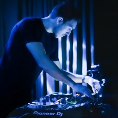 Matt Mavro Live @ The Drake Underground