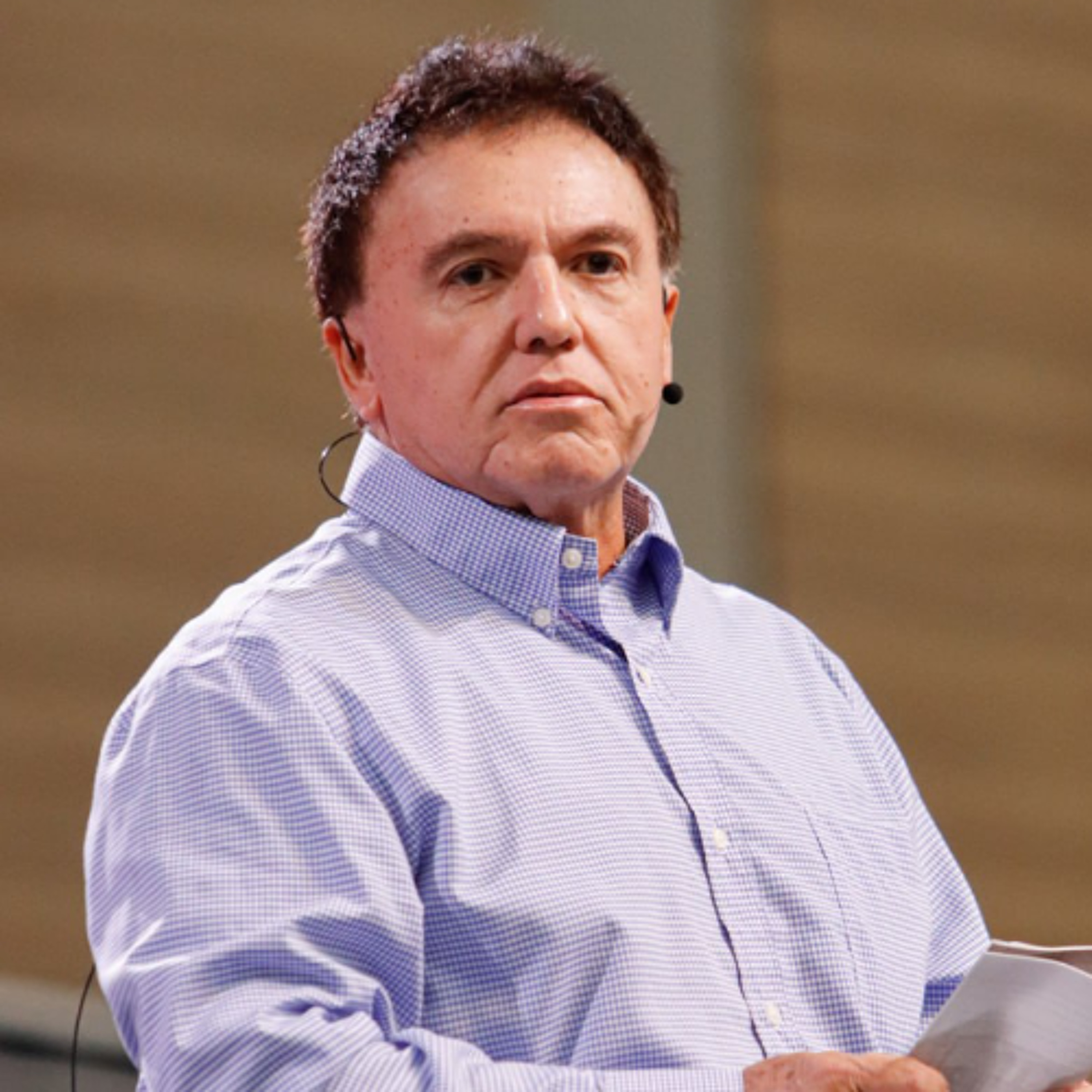 Deus responde orações: um testemunho de fé e cuidado - Tharciso Borba