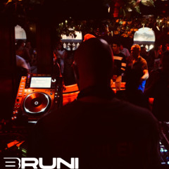 Peaks Radio Summer Event Live with BRUNI