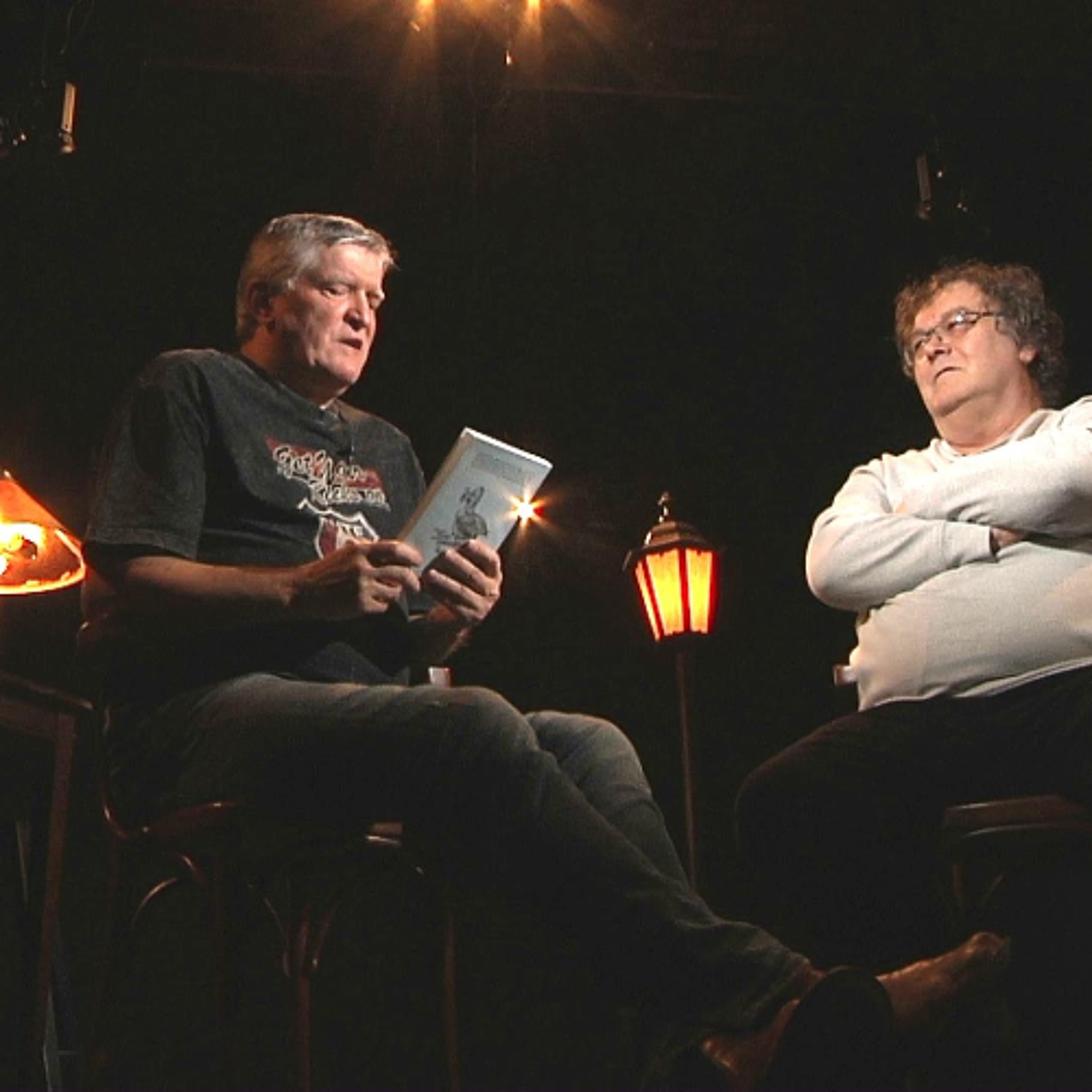 .pod lampou s Martinom Mojžišom: O Einsteinovi, krivkách, Pepkovi námorníkovi a novej knihe