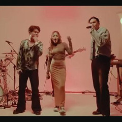 Juicy Luicy & Adrian Khalif feat. Mahalini - Sialan (Live Performance).mp3