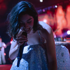 minor live gracie abrams lollapalooza