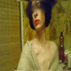 телефон + ничего. prod me @алисаглинская #звездытелеграм