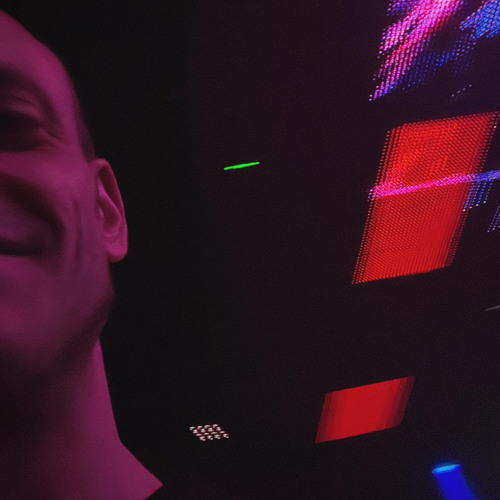 SimonLee 19112023 DarkHousE 1