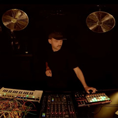 LIVE at loone