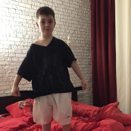 igorewaa: sadkid246 (in the picture there is a child from the basement)