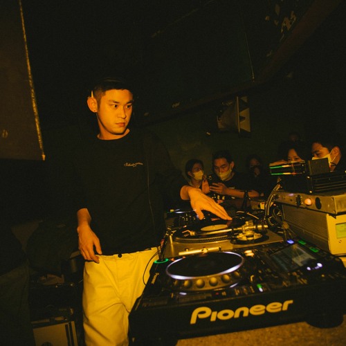 ffan @ Studio Namsan 1 Year Anniversary at MODECi (Dec 4th 2021 / 00:40-02:00)