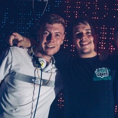 Crossy B2B Gray Glastonbury 2025