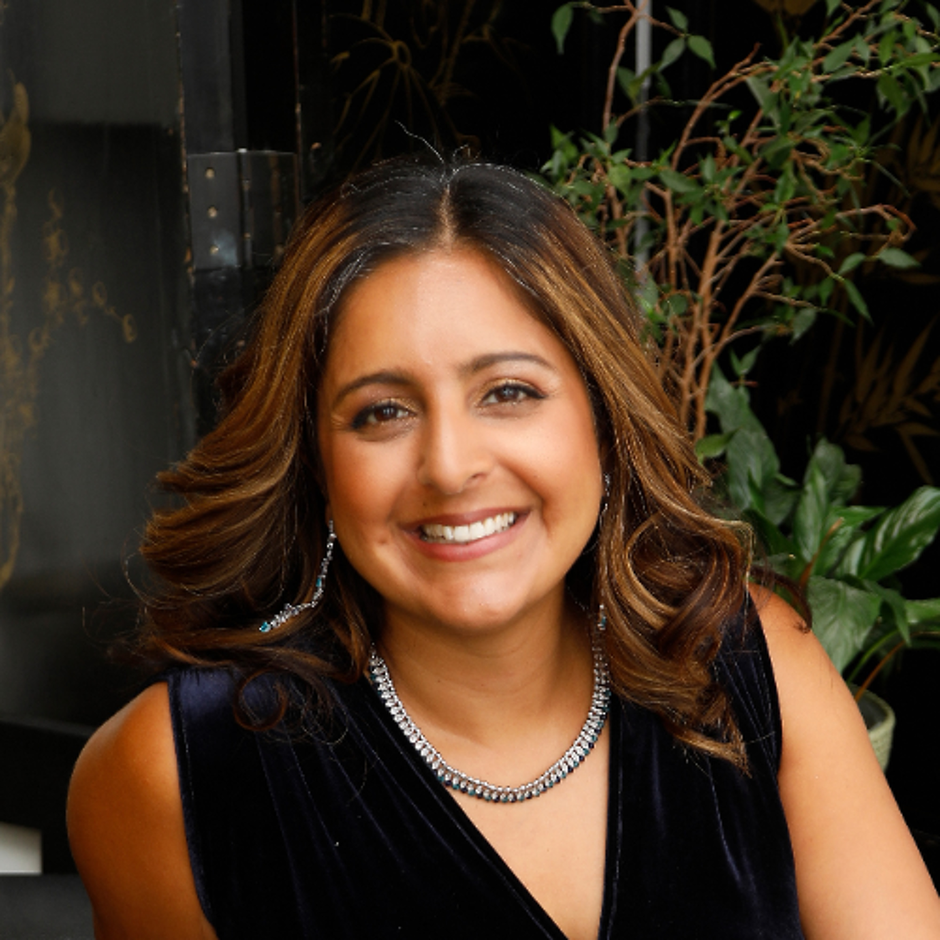 Meera Dattani Takes Us Behind the Editor's Desk at Adventure.com and Talks 20 Years of Freelance Writing episode artwork