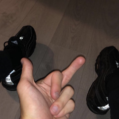 🤠😎🤍