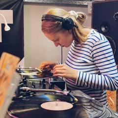 Living room DJ