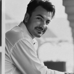 Emperatoore Divooneha-Omid Parast-V3