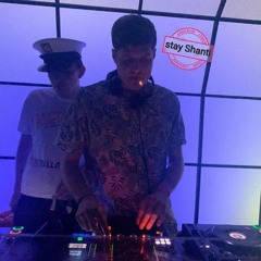 ShantiPodcast0025// Charli[e]