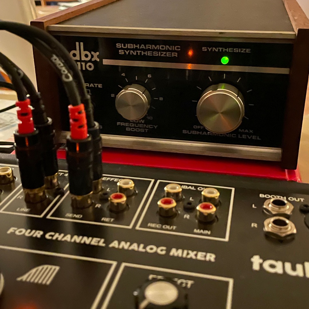dbx サブハーモニックシンセサイザー 120 完動品