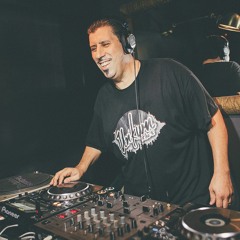 2023.07.17  VICTOR SIMONELLI DJ