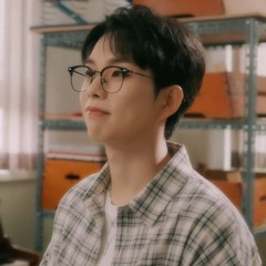 LUCY (루시) - 그녀가 웃잖아