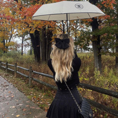AUGUST - Chanel .mp3