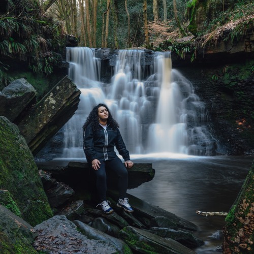 Kemmi Gill - Hardy and Free