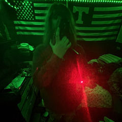 in my ear prod oeshins