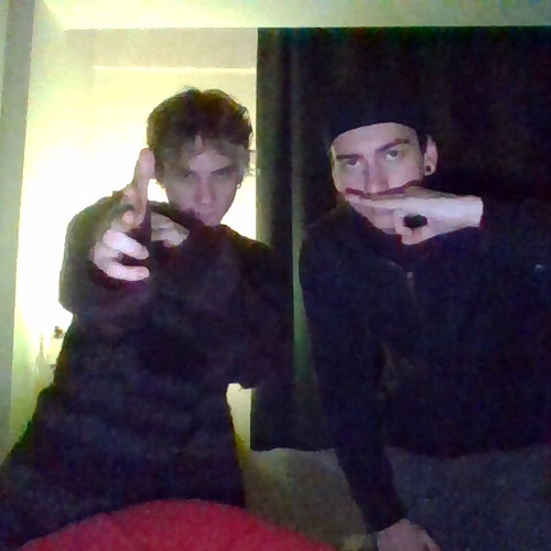 Kafam yüksek ft. axxiLa