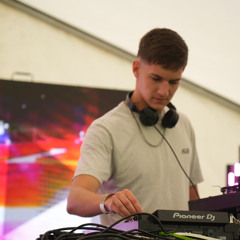 Curtis Checkley - 30 minute house mix