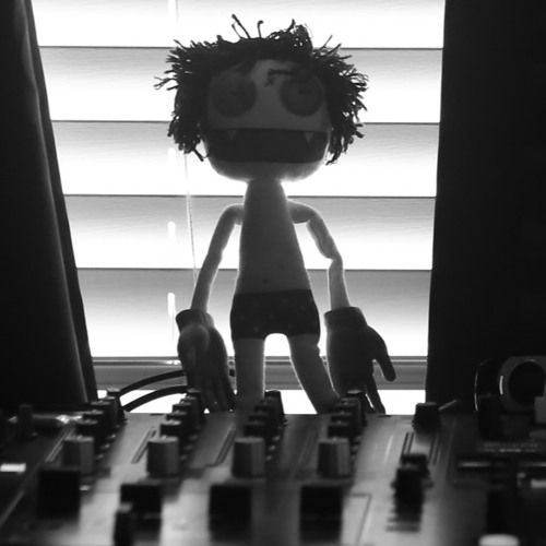 2022-01-29 look behind you