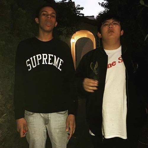 D Savage - How U Move (feat. Yung Weej)