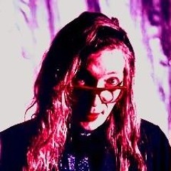 Liza's White Noise Pursuit