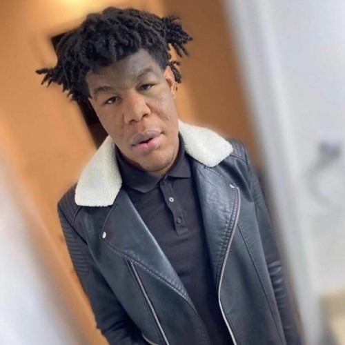 glo - I like to flex