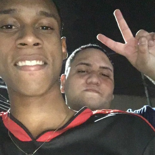 MC DG DA MANGUEIRINHA - 10 E FAIXA AQUI DO SAPO  [ DJ's FRAJOLINHA DO SAPO & FABRICIO RODRIGUEZ ]