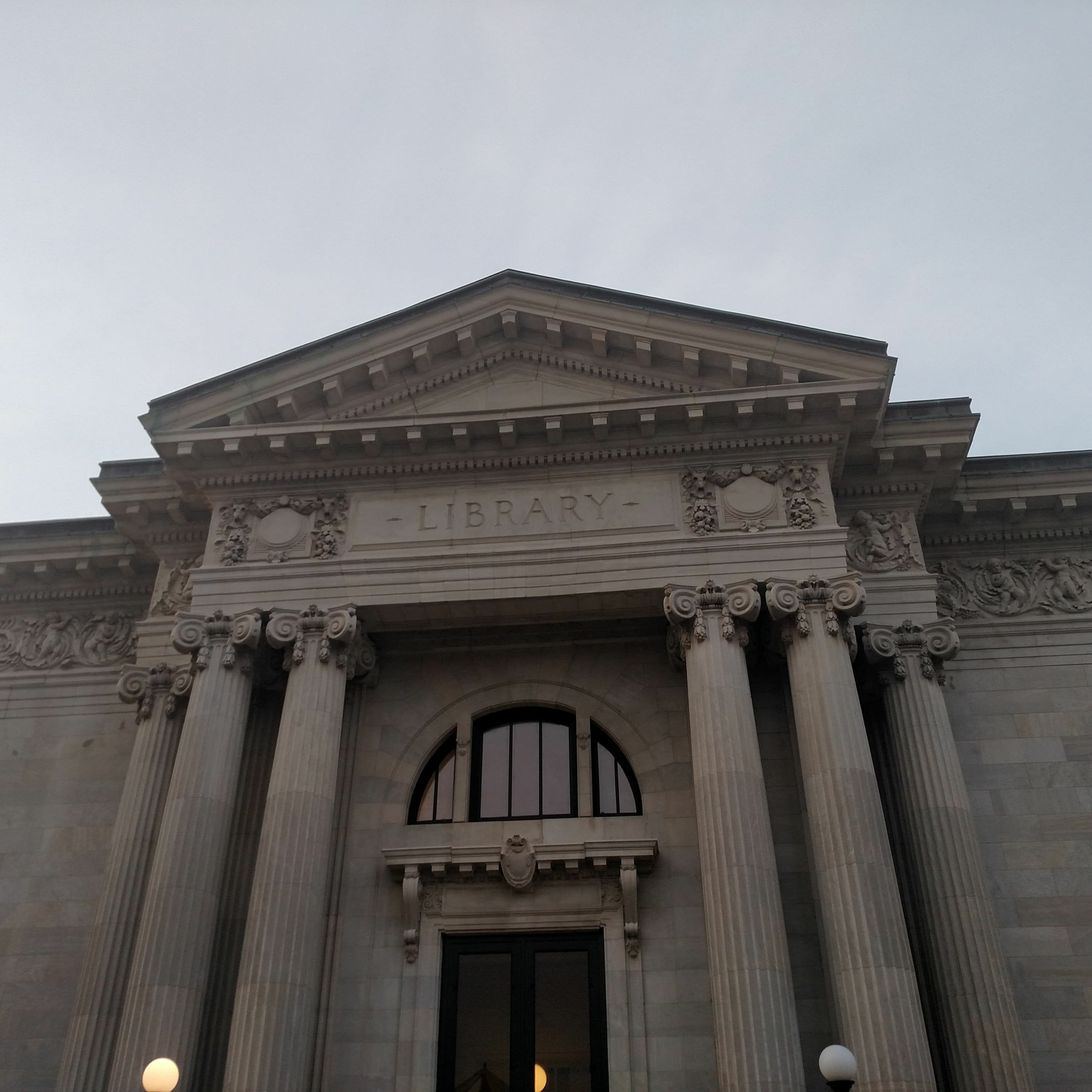 89.3 WFPL News Louisville