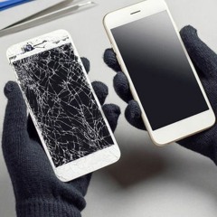 Why Must You Consider a Professional for Your iPhone Screen Repair?