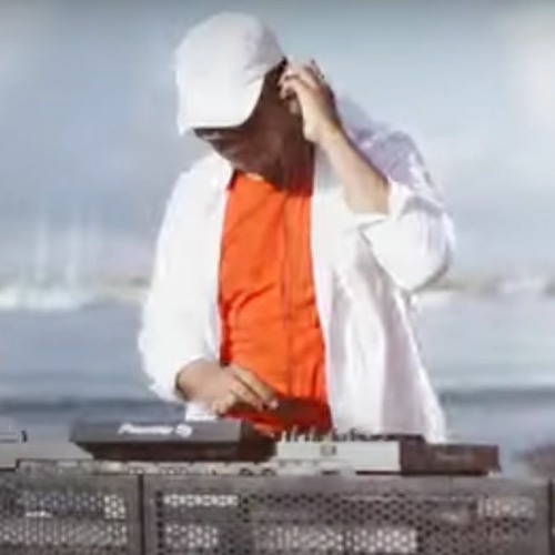 Stream BEBASKAN DIRIKU ARMADA DJ RIYU DMC 2023 RimeX by Endro Chan