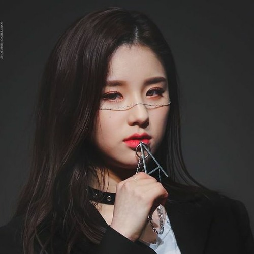 Stream LOONA (이달의 소녀) - SO WHAT ( EMO TRAP REMIX) by DJ MANOX