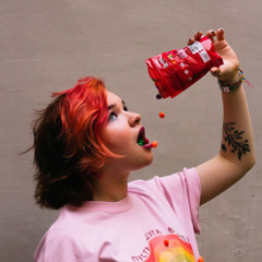 Бьет значит любит