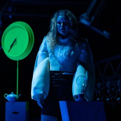 Scene 10 : "C'est l'heure du procès!..."