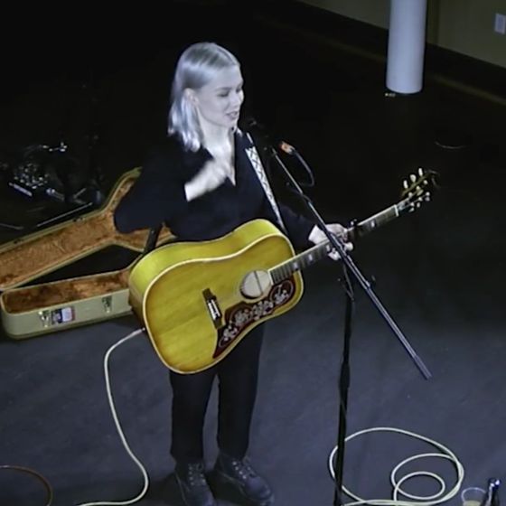 Phoebe Bridgers – Wasted