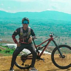 BEBEK PENYETT [DSD5 X DION SETIAWAN X BKJM143 X M EDO S X JEJE ART FT AL CAFE BAR]#BOSS UDEN